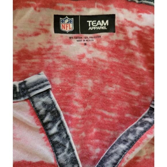 NFL Team Apparel NEW ENGLAND PATRIOTS Women's Burnout Foil Logo Short-Sleeve Tee - Picture 2 of 4